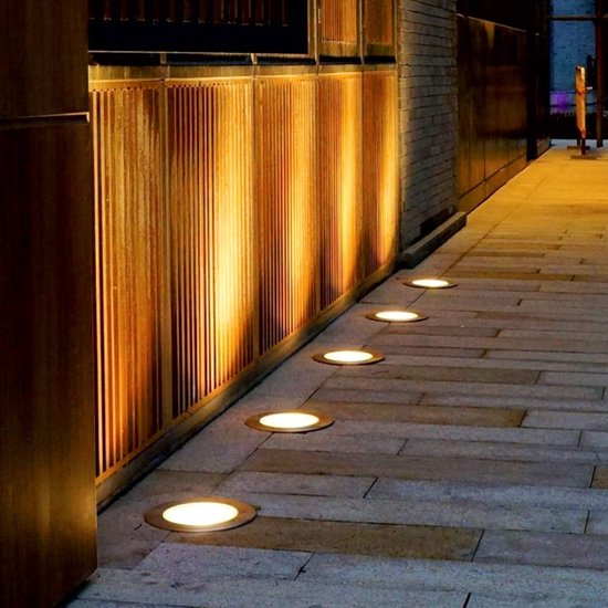 Solar Garden Light